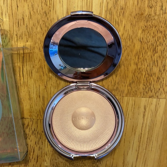 Becca Pearl Glow Luster Glow Powder Pure Pearl - Picture 9 of 12